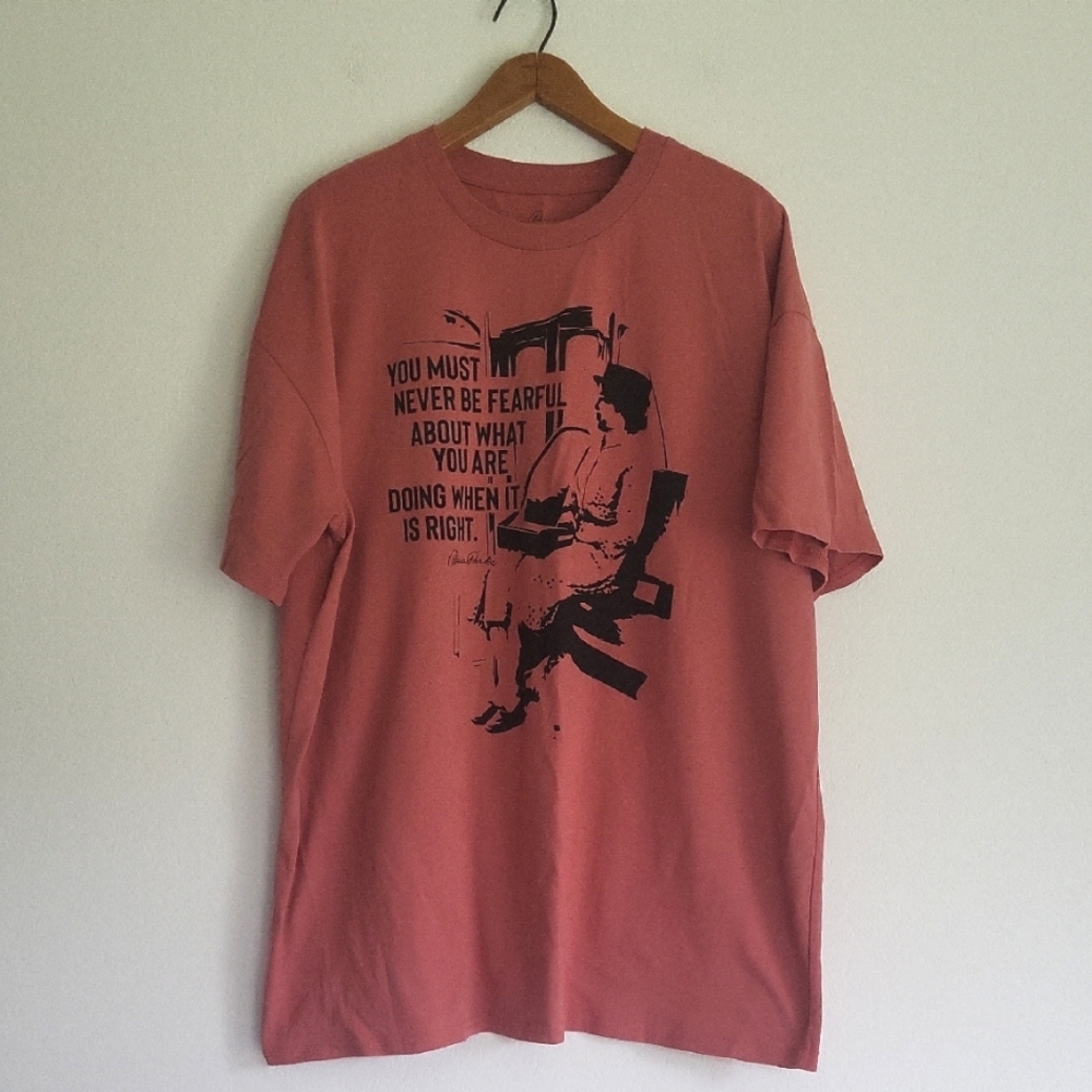 Rosa Parks Graphic Print Men's T-Shirt - Red/Dusty Rose